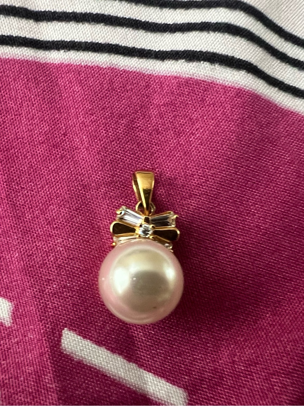 Gold Bow Pearl Pendant Necklace - Elegant White Pearl Jewelry